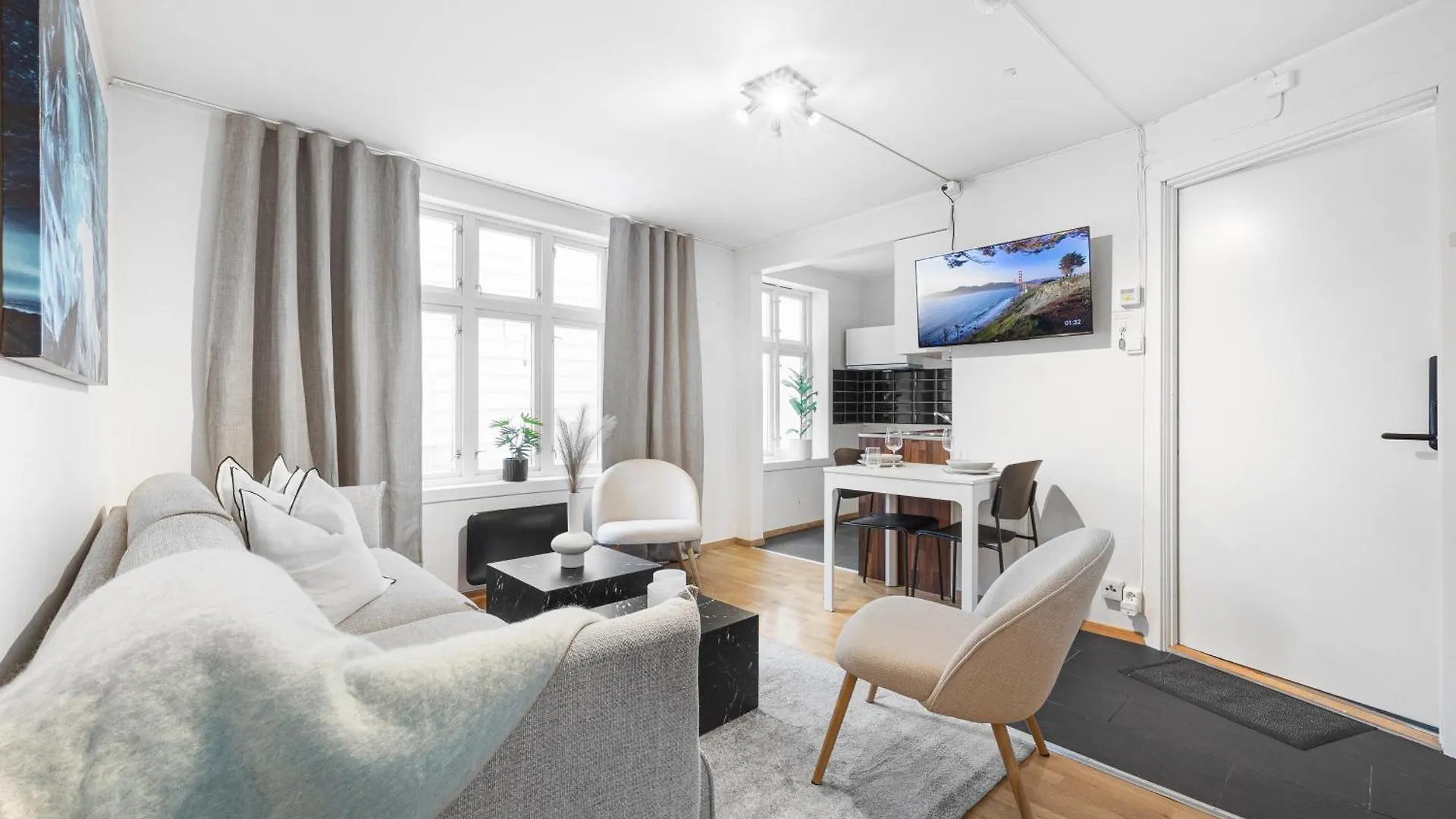 Homerentals Apartments - Behind Bryggen & Historic Cobblestone Streets - 2 Floor Renovated From February 2025 Bergen